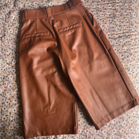 Abercrombie and Fitch faux leather culottes pants - Picture 2 of 5